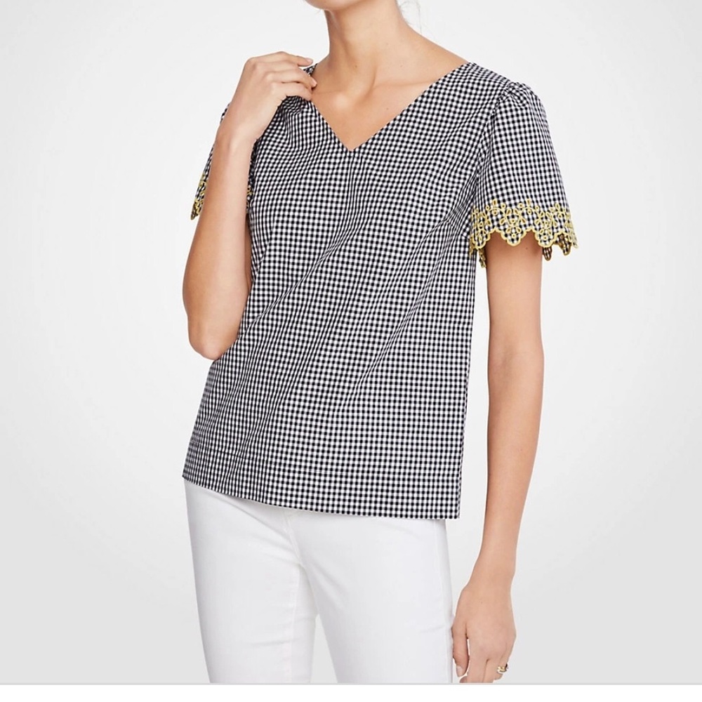 Ann Taylor Gingham Top sz S eyelet embroidered